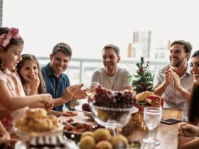 Host a Memorable Family Reunion